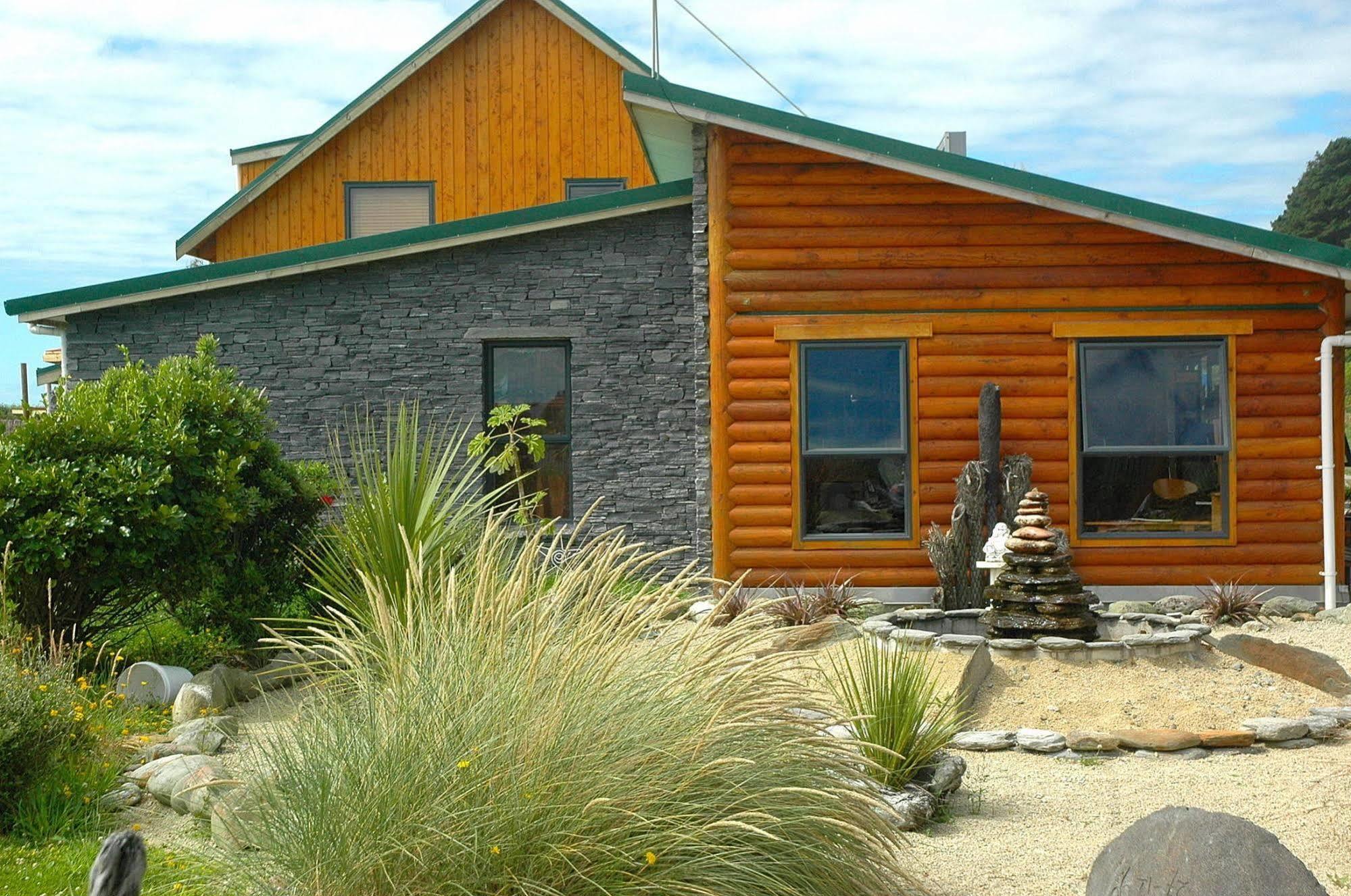 Shining Star Beachfront Accommodation Hokitika Exterior photo